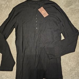 Mens long sleeve size M